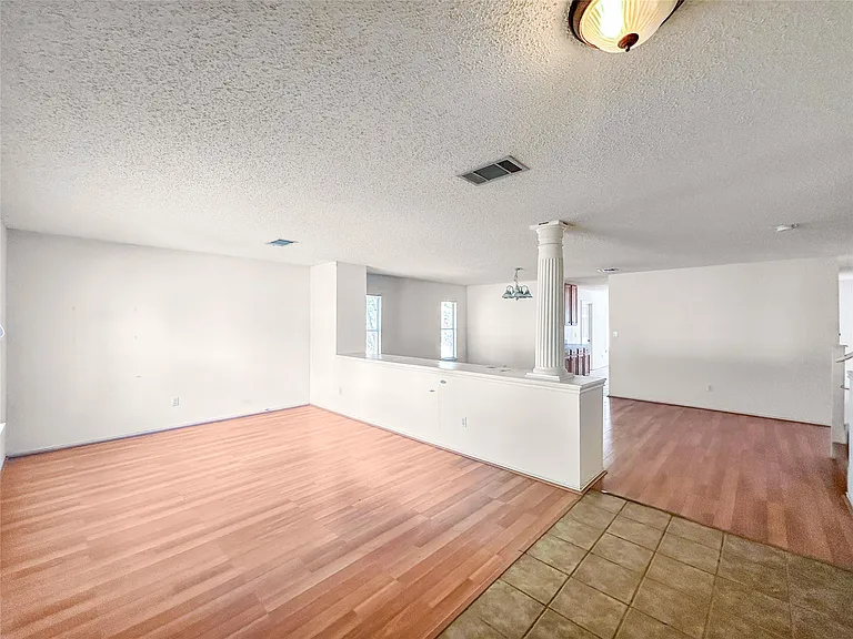 12951 Dionysus Dr — Photo 3