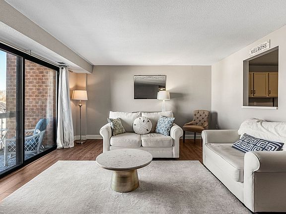 2nd image of 12 Mount Vernon St APT 44
