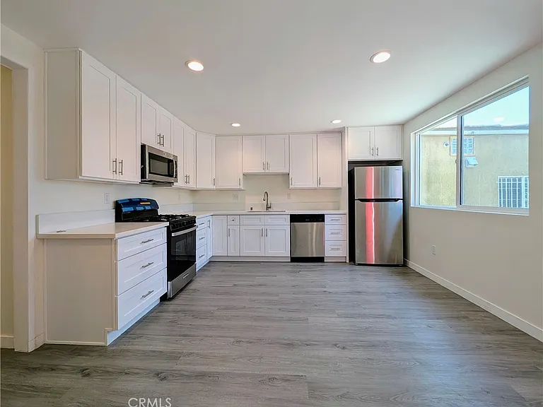 1575 1/2 Munson Ave #1/2 — Photo 8