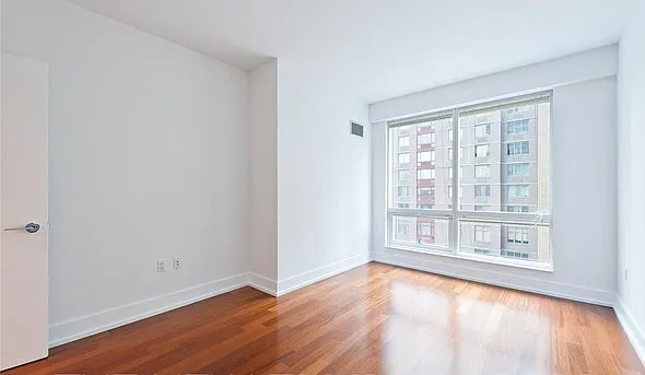 350 W 42nd St #11C — Photo 5