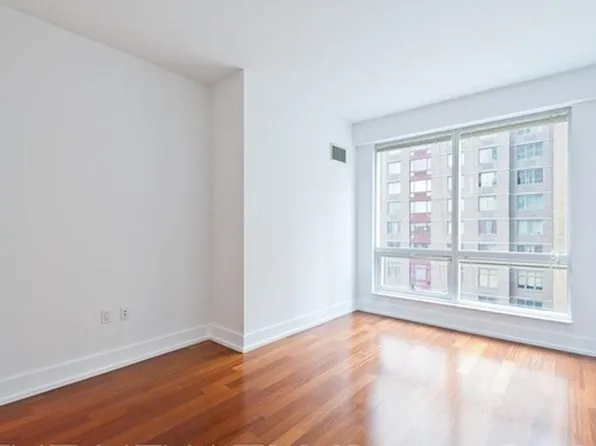 350 West 42nd Street image 1 of 8