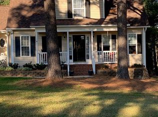 101 Regent Ct, Clayton, NC 27527