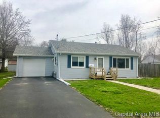 105 S Line St, Knoxville, IL 61448