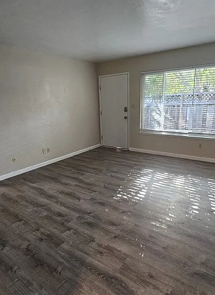 511 Walnut Ave #A — Photo 9