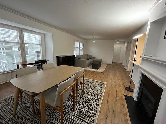 2nd image of 1001 Nicholwood Dr APT 205