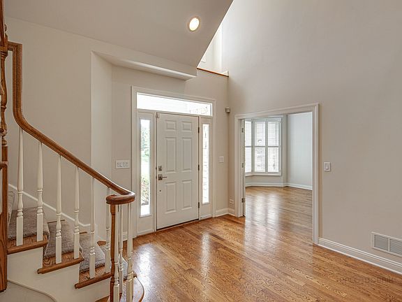 3rd image of 602 Wharton Dr