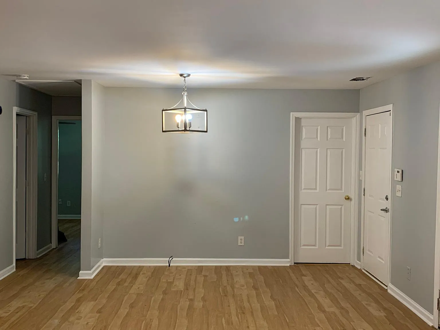 4718 Maybank Hwy — Photo 3