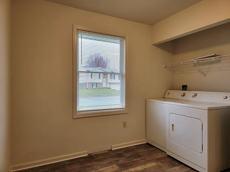 3 Abbey Ln — Photo 9