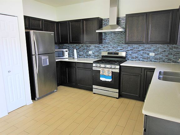 5th image of 2920 Brett Dr