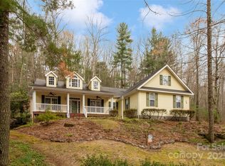 74 Old Logging Trl, Hendersonville, NC 28739