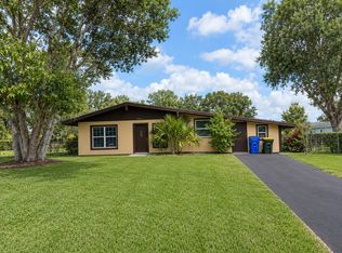 6033 Pine Ln, Sebring, FL 33876