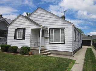 19334 Shoreland Ave, Rocky River, OH 44116