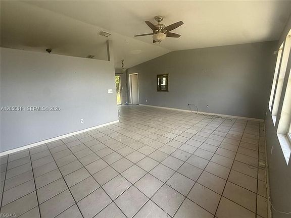 3rd image of 706 SW 31st St