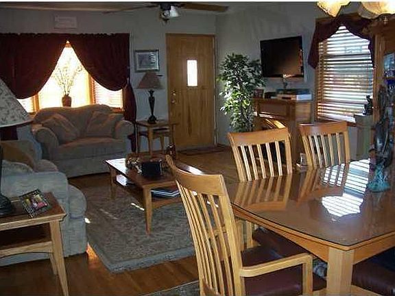3rd image of 125 Glascoe Ave