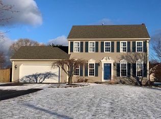 422 Webster Rd, Webster, NY 14580