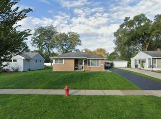 2201 Wren Ln, Rolling Meadows, IL 60008