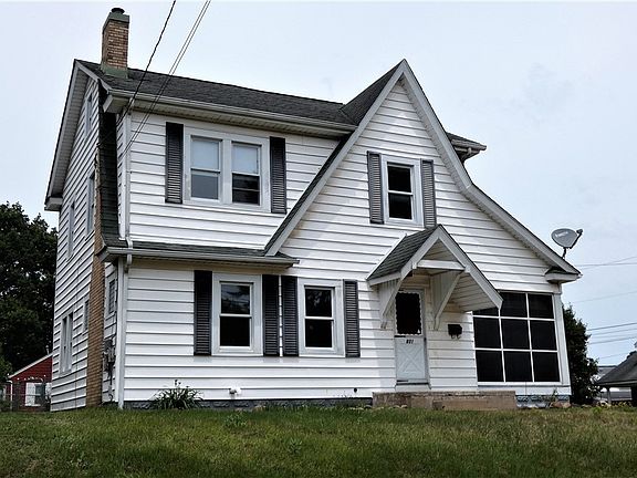 2nd image of 921 26th St