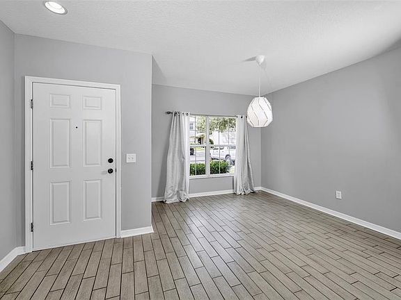 4th image of 5842 Fishhawk Ridge Dr