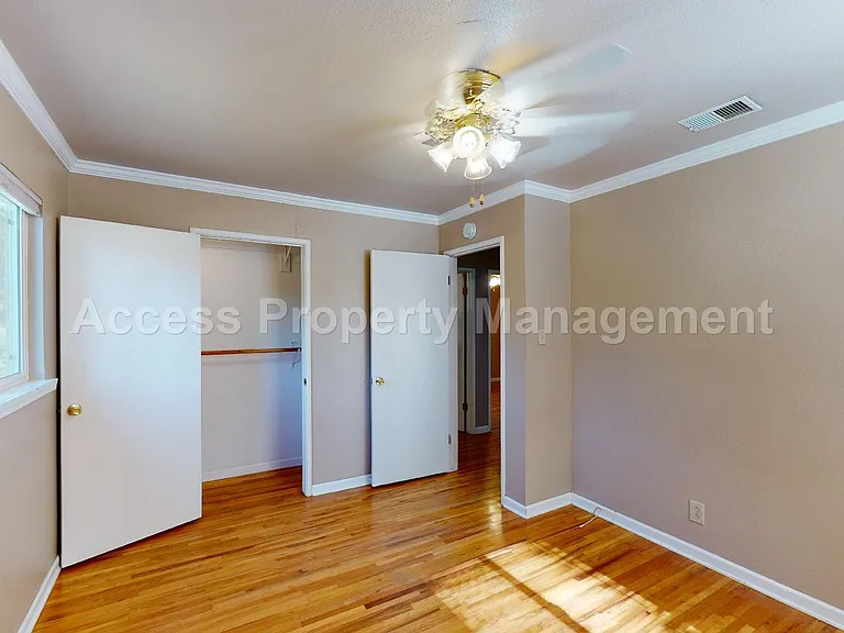 1002 Phelps Ave — Photo 21