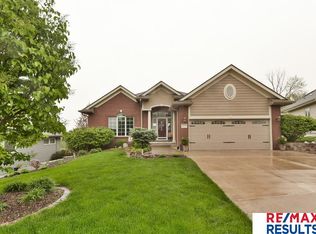 21022 Arbor Ct, Elkhorn, NE 68022
