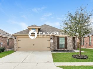 122 Bluebonnet Dr, Sanger, TX 76266