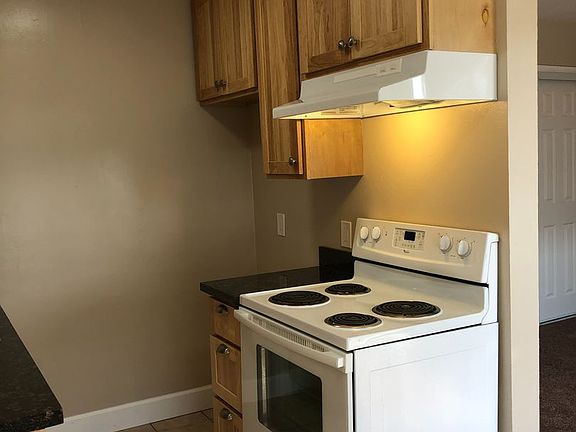 5th image of 6600 Bancroft Ave APT 6