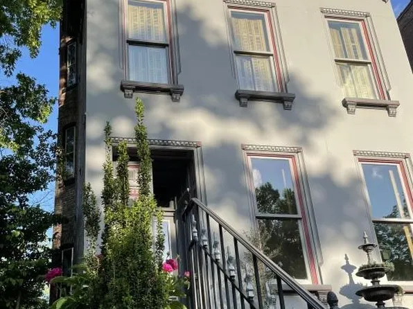 22 Benton Pl, Saint Louis, MO 63104