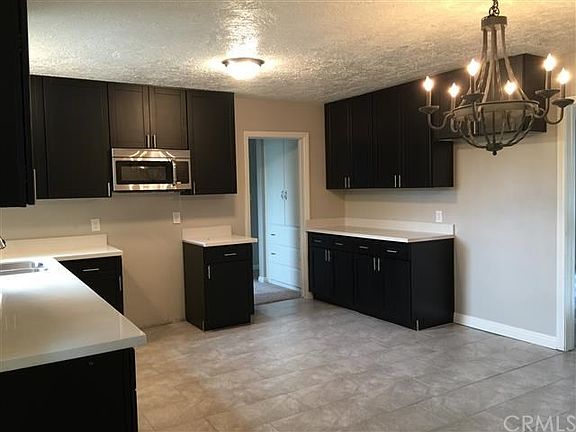 5th image of 3710 Camellia Dr