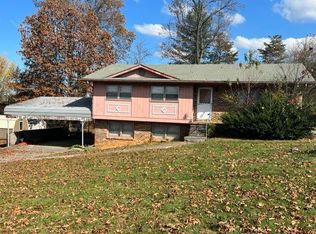 1212 Vanleer Ave, Johnson City, TN 37604