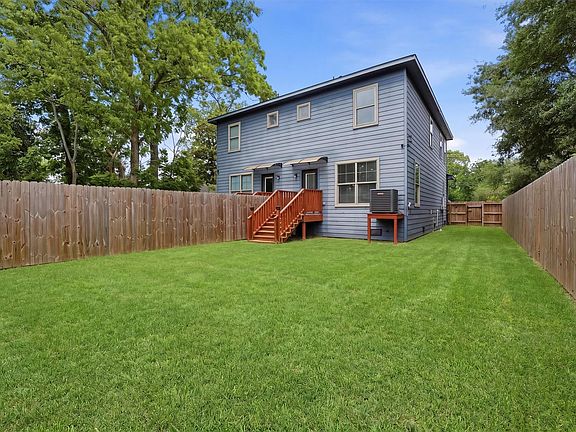 2nd image of 2336 Charles Rd #A