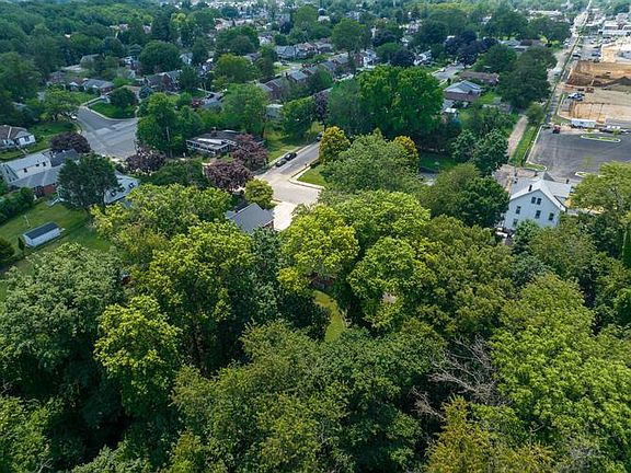 5th image of 601 Parkview Blvd