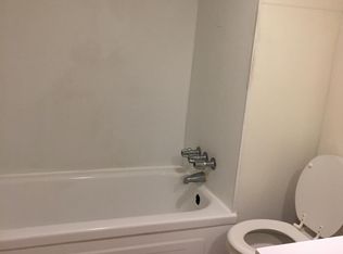 127 W 54th St #BASEMENT, Bayonne, NJ 07002
