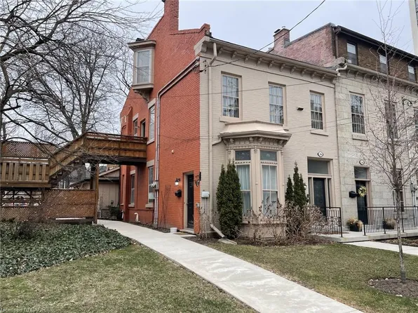 218 Bay St S, Hamilton, ON L8P 3J1