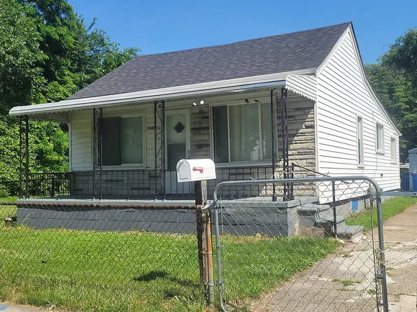 7027 Chalmers Ave, Warren, MI 48091