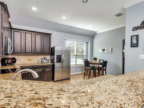 3rd image of 12400 Fair Ln