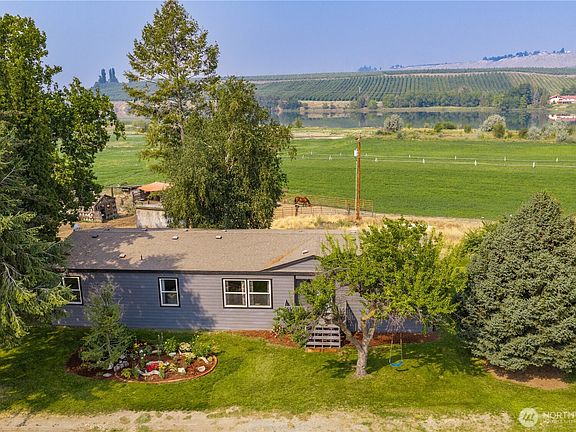 3rd image of 26575 HWY 97