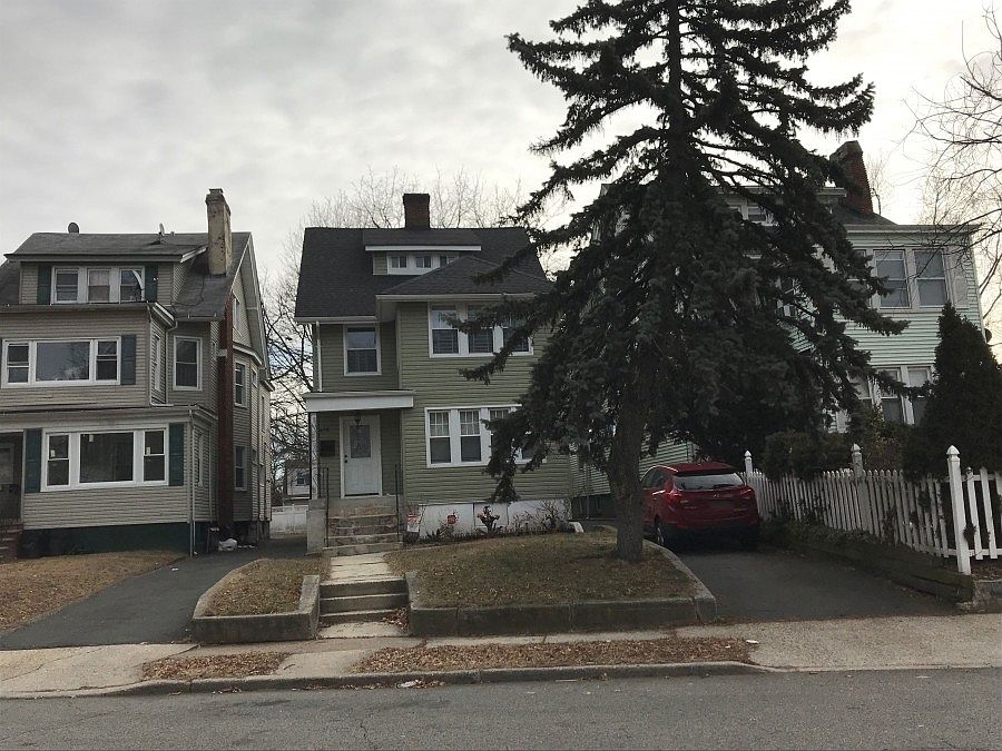 1st image of 476 N Maple Ave