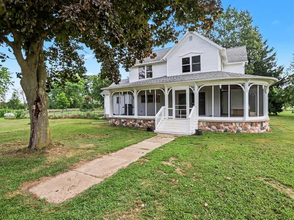 27445 H Dr S, Albion, MI 49245