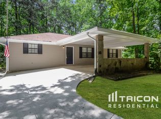 135 Stephens Dr, Covington, GA 30016