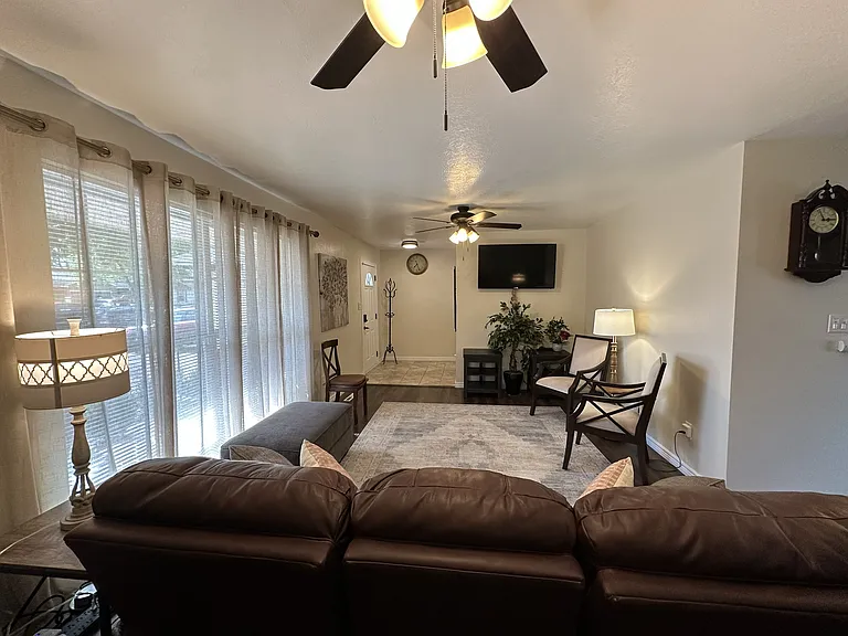 1007 Tesla Dr — Photo 9