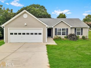 1075 Galway Ln, Auburn, GA 30011