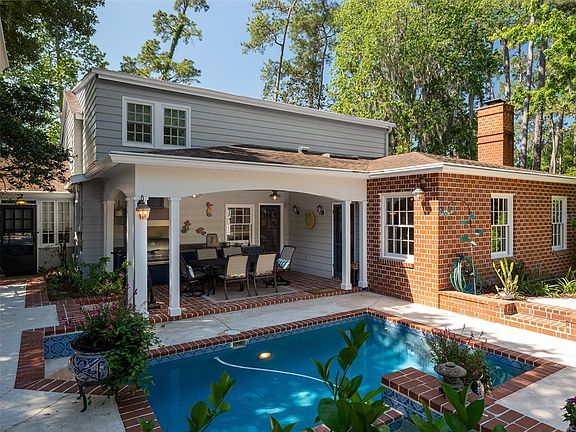 5th image of 2236 NW 7th Ln