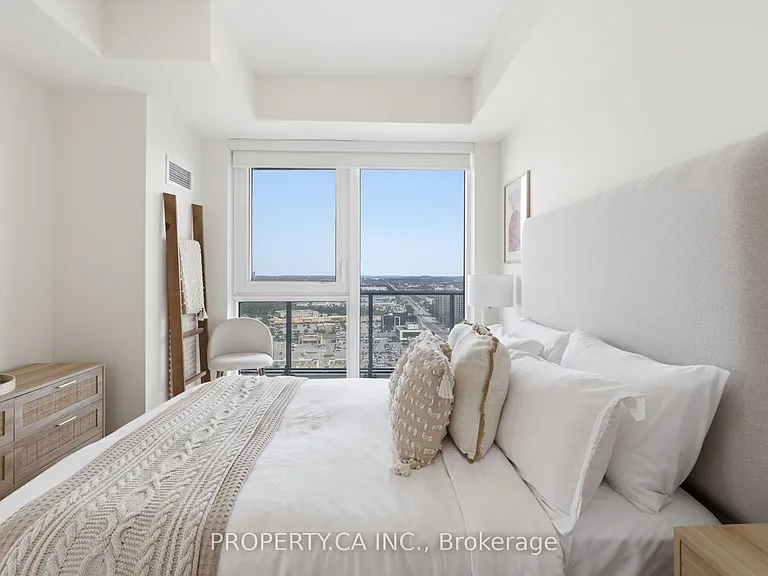 9000 Jane St #2421 — Photo 12