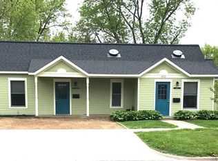 402 1/2 E Kirkwood Ave, Fairfield, IA 52556