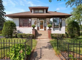 310 Astor Ct, Villa Park, IL