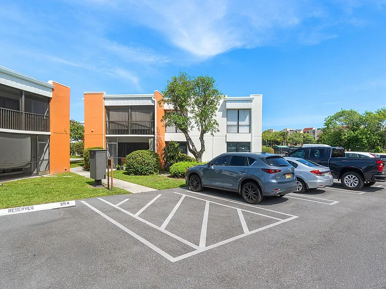 516 Osprey Dr #16B — Photo 17