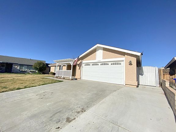 3rd image of 13400 Solitude Cir