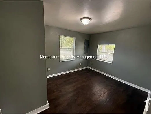 3 bed, 1024 sqft, $1,800 — Photo 4