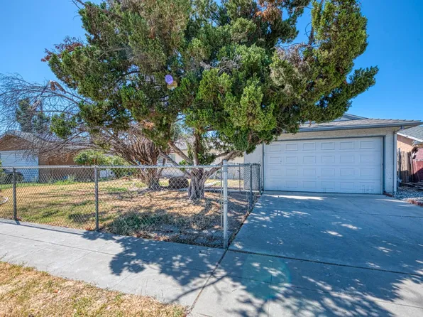 4516 E Grove Ave, Fresno, CA 93725