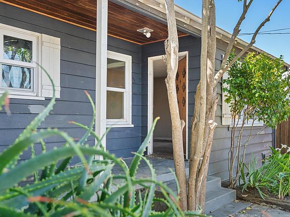 4th image of 1012 McNear Avenue